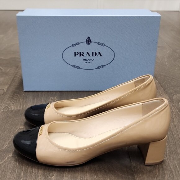 100% Authentic!! Prada Logo Black Beige Patent Block Heels Pumps - Picture 2 of 10